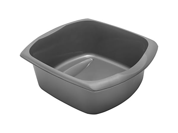 Cleaning Buckets & Bowls Thumbnail