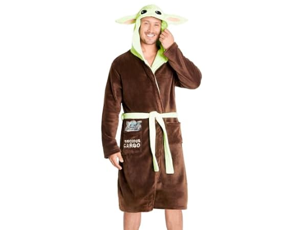 The 5 Best Disney Robes for Men of 2026 - FindThisBest (UK)