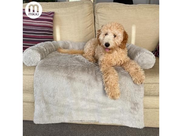 Faux Fur Cat Bed Blankets thumbnail