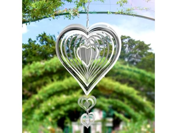 Hearts Wind Sculptures thumbnail