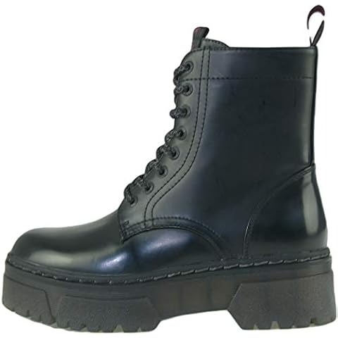 Wrangler Footwear feature image